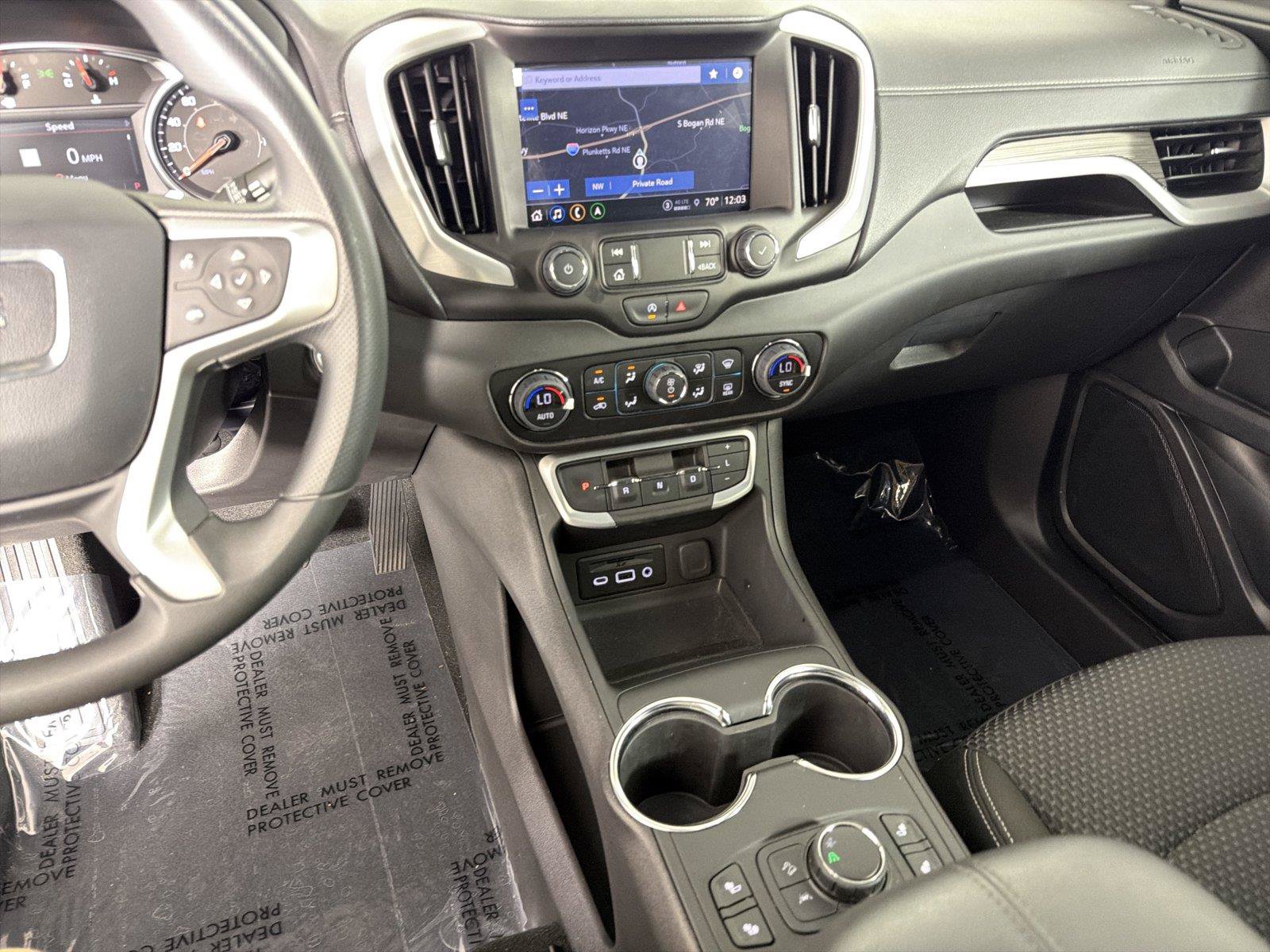 Used 2024 GMC Terrain SLE w/ Driver Convenience Package FWD image 26