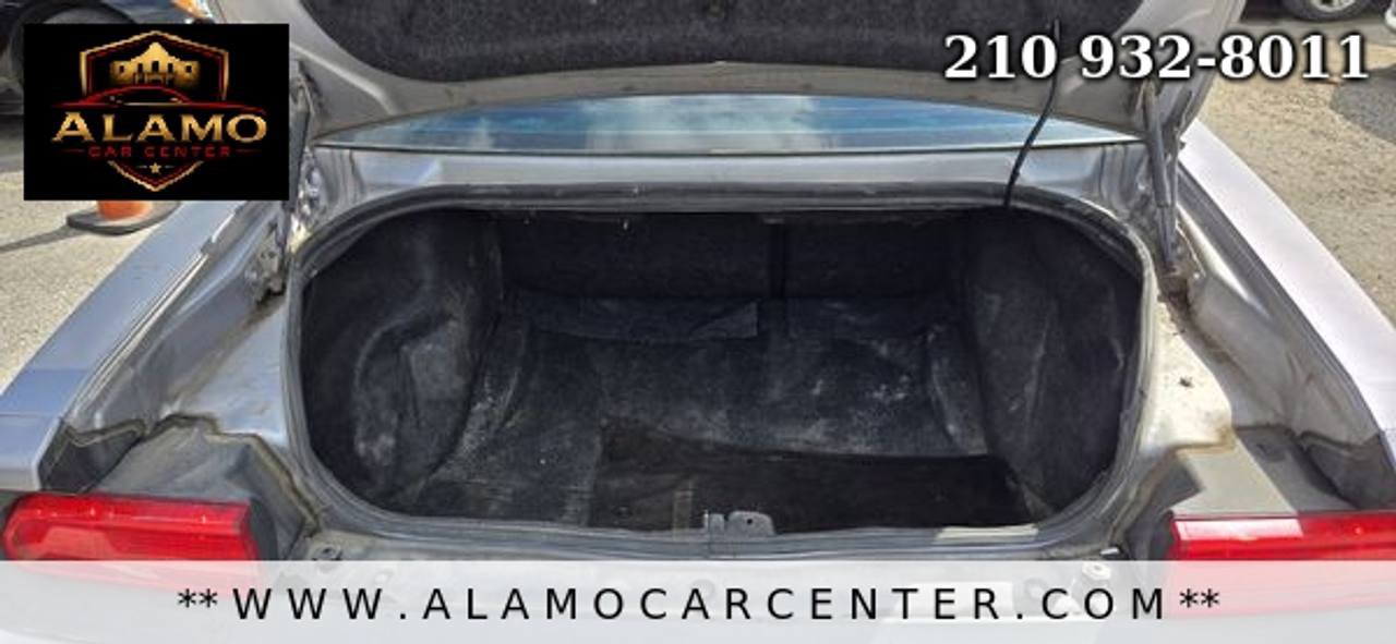 Used 2014 Dodge Challenger SXT RWD image 20