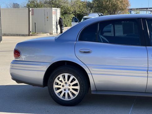 Used 2005 Buick Le Sabre Limited w/ Gran Touring Package image 11