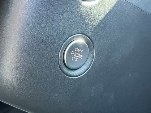 Used 2022 Volkswagen ID.4 Pro S RWD image 18