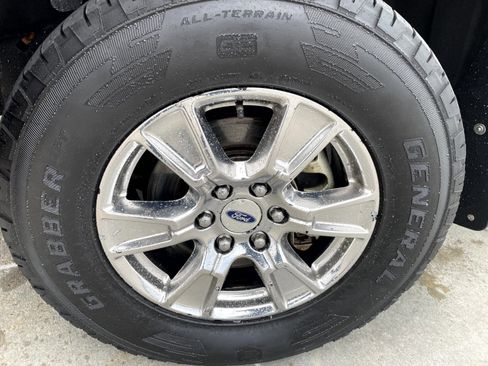 Used 2017 Ford F150 XLT w/ Equipment Group 302A Luxury AWD/4WD image 6