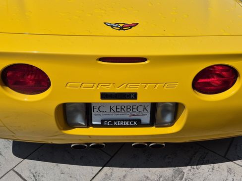 Used 2002 Chevrolet Corvette Z06 w/ Memory Pkg RWD image 23