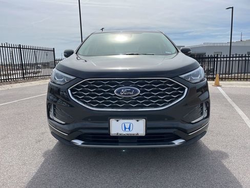 Used 2022 Ford Edge Titanium w/ Equipment Group 301A image 2