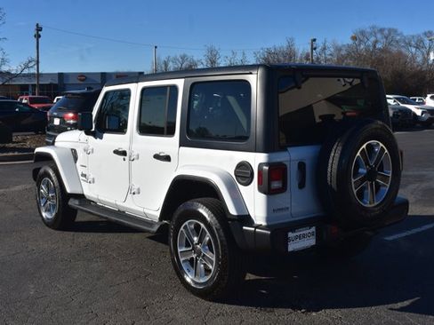 Used 2022 Jeep Wrangler Unlimited Sahara image 7
