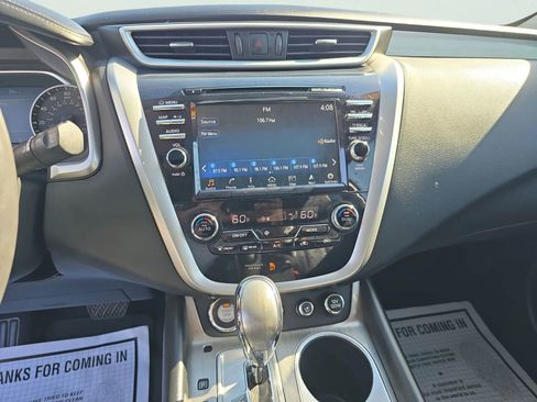 Used 2017 Nissan Murano Platinum w/ Platinum Technology Package FWD image 17
