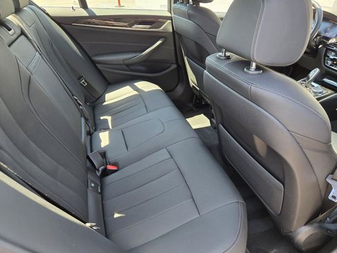 Used 2023 BMW 530i w/ Convenience Package RWD image 27