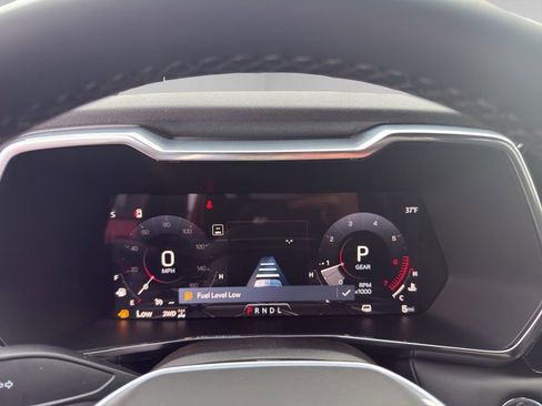 New 2026 GMC Canyon Elevation w/ Convenience Package image 11