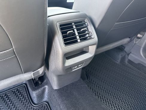 New 2026 Volkswagen Tiguan SE AWD/4WD image 26