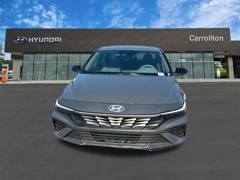 New 2025 Hyundai Elantra Sport image 2