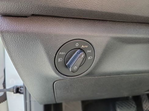 Used 2019 Volkswagen Jetta R-Line w/ R-Line Cold Weather Package FWD image 26