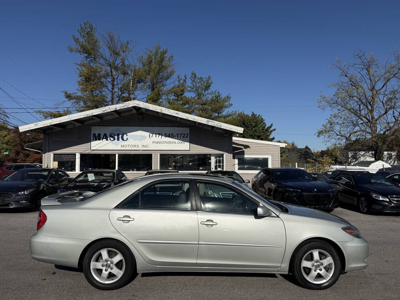 Used 2002 Toyota Camry SE FWD image 3