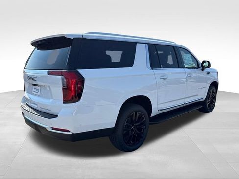 New 2026 GMC Yukon XL Elevation w/ Elevation Premium Package AWD/4WD image 5
