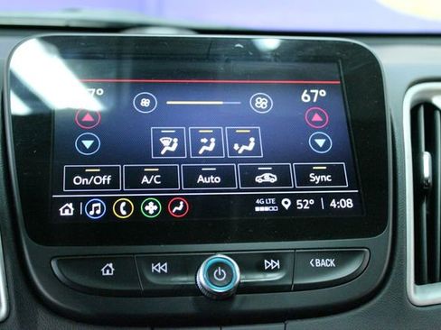 Used 2022 Chevrolet Malibu LT FWD image 23