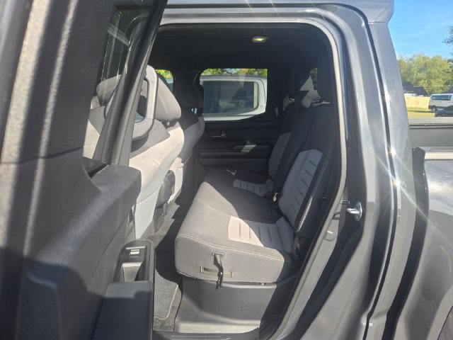 Used 2025 Toyota Tacoma TRD Sport AWD/4WD image 18