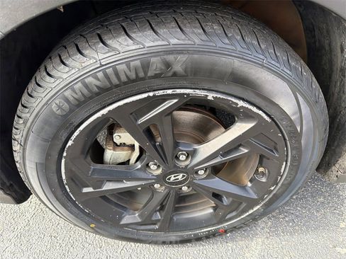 Used 2022 Hyundai Kona SEL image 11