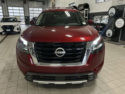 Certified 2023 Nissan Pathfinder SL image 33