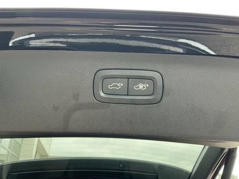 Certified 2024 Volvo XC90 T8 Plus w/ Protection Package Premier AWD/4WD image 12