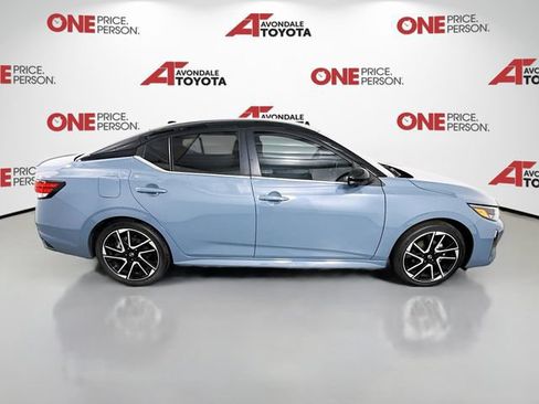 Used 2025 Nissan Sentra SR w/ SR Premium Package FWD image 8