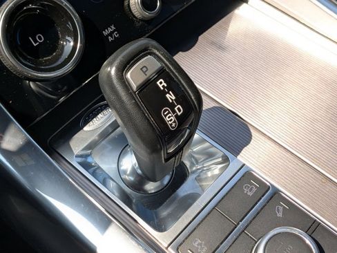 Used 2018 Land Rover Range Rover Sport Supercharged AWD/4WD image 12