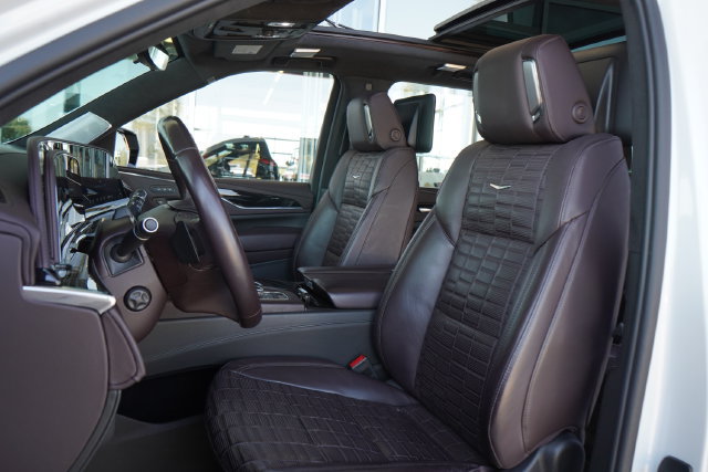 Used 2023 Cadillac Escalade Sport Platinum AWD/4WD image 22