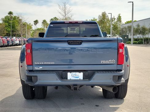 Used 2024 Chevrolet Silverado 3500 High Country w/ Technology Package AWD/4WD image 5