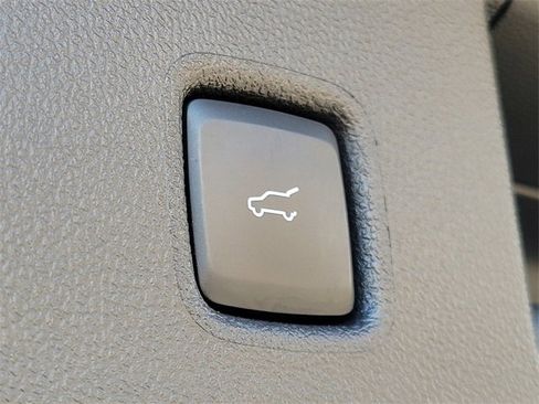 Used 2023 Ford Escape Platinum w/ Premium Technology Package image 18