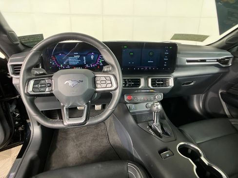 Certified 2025 Ford Mustang Premium image 8