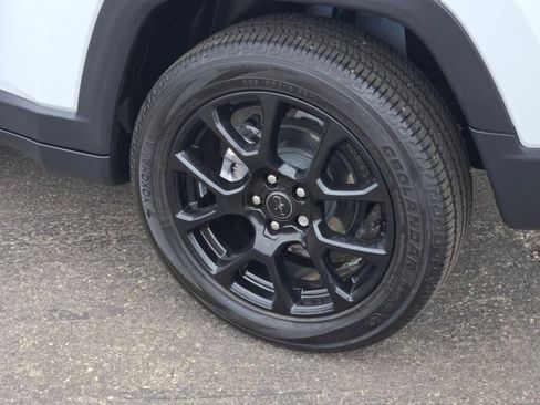 Certified 2025 Jeep Compass Latitude w/ Sun & Sound Group image 14