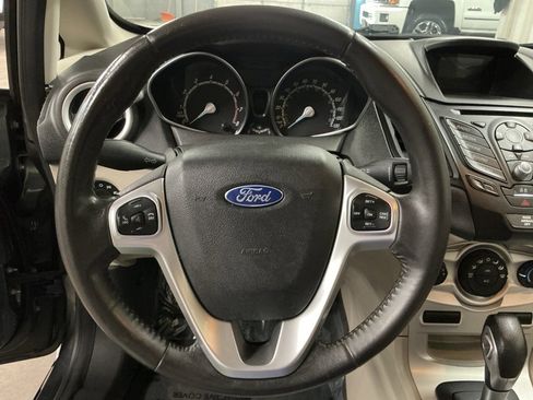 Used 2016 Ford Fiesta SE image 11
