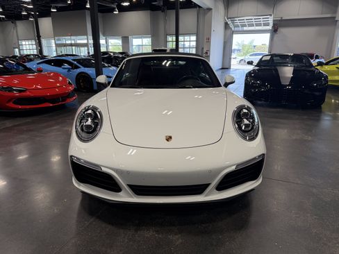 Used 2018 Porsche 911 Carrera S RWD image 3