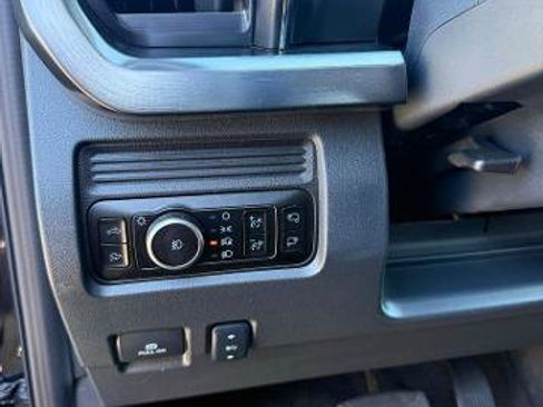 Certified 2025 Ford F350 Lariat w/ Lariat Ultimate Package AWD/4WD image 30