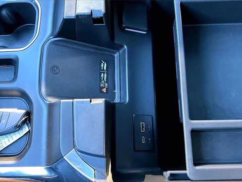 Used 2023 Chevrolet Silverado 1500 High Country w/ High Country Premium Package image 30