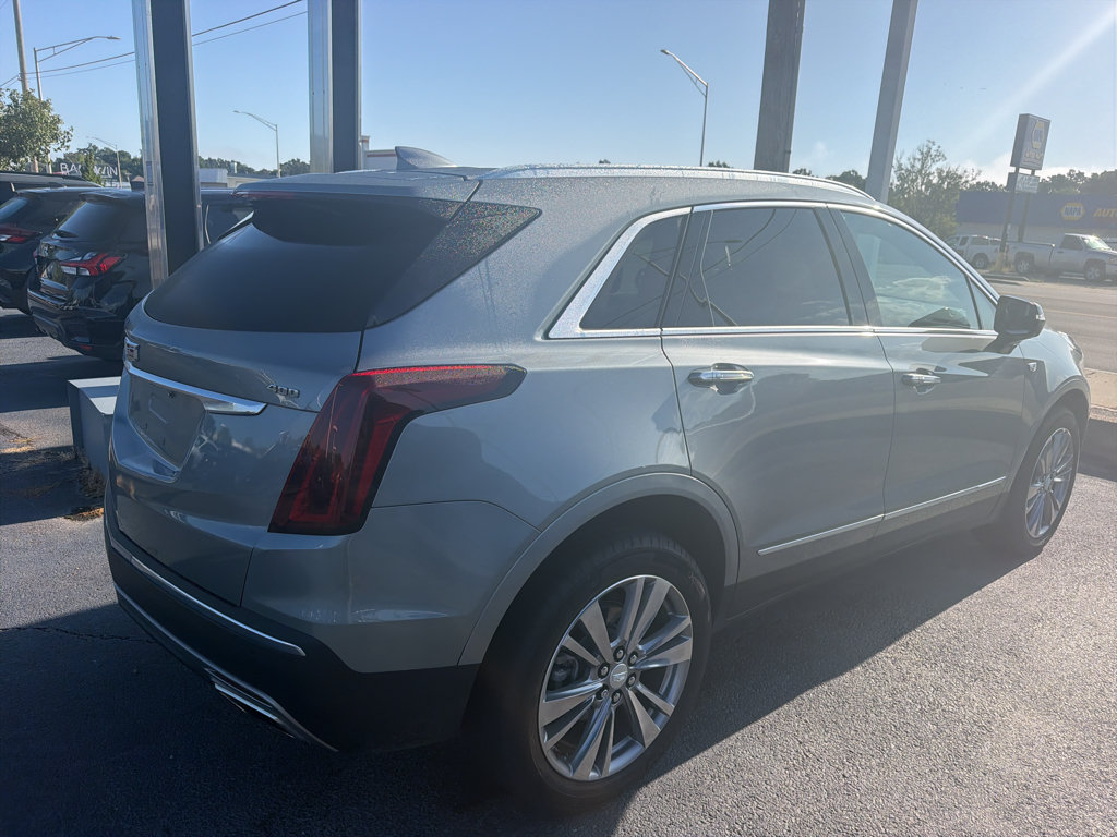 Used 2024 Cadillac XT5 Premium Luxury w/ LPO, Floor Liner Package AWD/4WD image 4