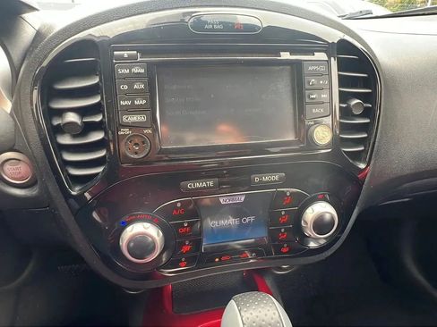 Used 2015 Nissan Juke SV w/ Technology Package image 15