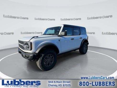 New 2025 Ford Bronco Badlands image 4