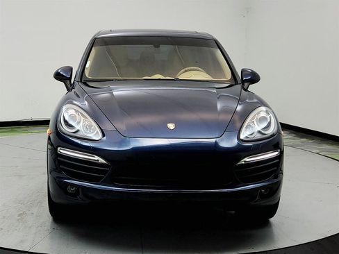 Used 2014 Porsche Cayenne S AWD/4WD image 2