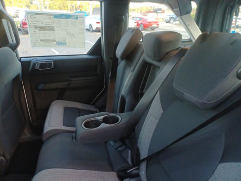 New 2025 Ford Bronco 4-Door image 13