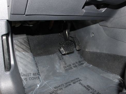 Used 2016 Volkswagen Golf Limited Edition image 11