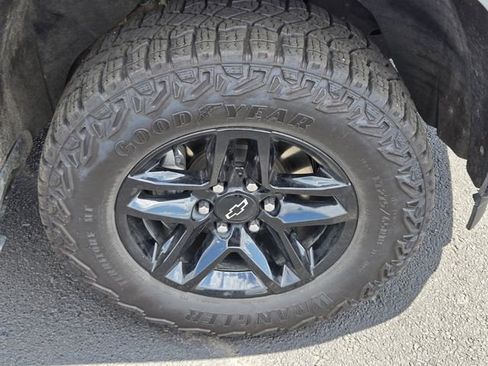 Used 2023 Chevrolet Silverado 1500 LT Trail Boss image 22