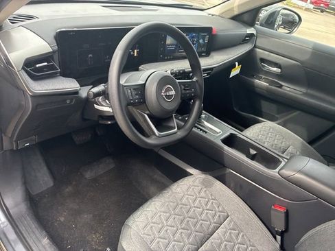 Used 2026 Nissan Kicks SV image 18