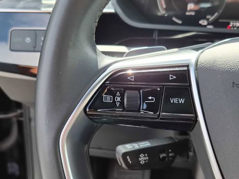 Used 2023 Audi e-tron Premium w/ Convenience Plus Package image 21