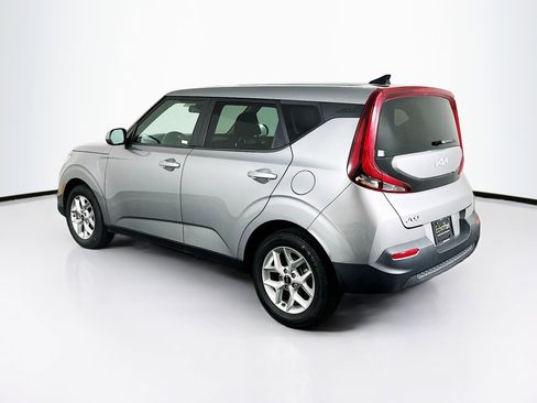 Used 2022 Kia Soul LX w/ Technology Package image 5