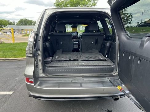 Certified 2023 Lexus GX 460 Luxury w/ Sport Design Package AWD/4WD image 22