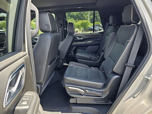 Used 2021 Chevrolet Tahoe Premier w/ Premium Package AWD/4WD image 34