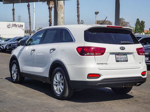Used 2019 Kia Sorento AWD V6 image 5