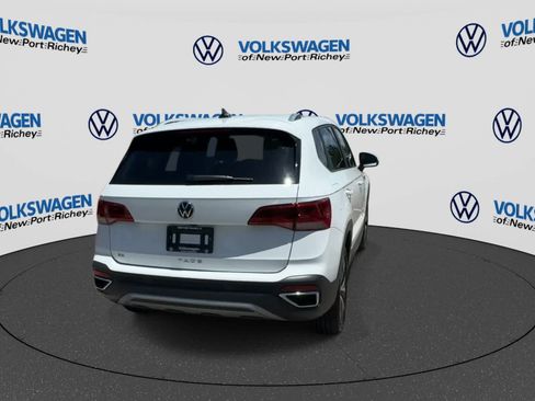 Used 2023 Volkswagen Taos SE FWD image 7