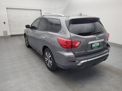 Used 2020 Nissan Pathfinder S image 5