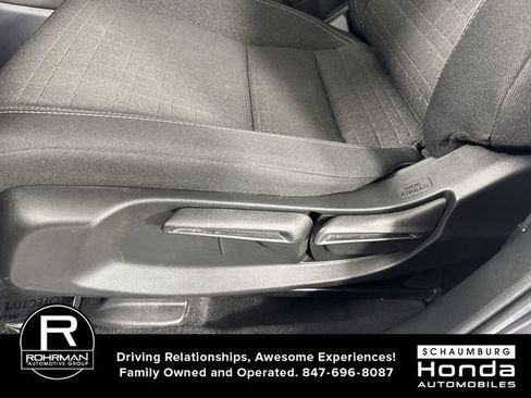 Used 2023 Honda HR-V LX image 21