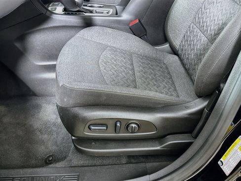 Used 2022 Chevrolet Equinox LT w/ Driver Convenience Package AWD/4WD image 21