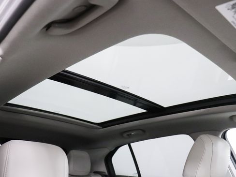 Used 2023 Cadillac XT4 Luxury image 17